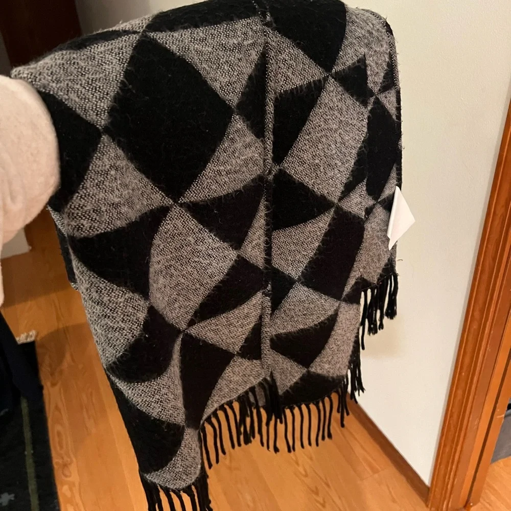 West Elm Black and Gray Geometric Fringe Blanket